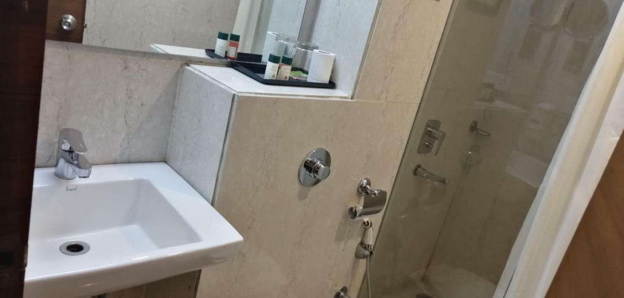 Kyriad Hotel Jaipur By Othpl מראה חיצוני תמונה