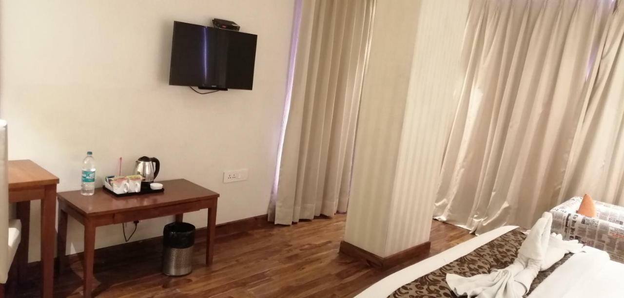 Kyriad Hotel Jaipur By Othpl מראה חיצוני תמונה