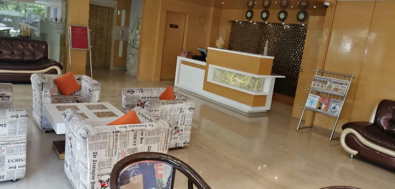 Kyriad Hotel Jaipur By Othpl מראה חיצוני תמונה