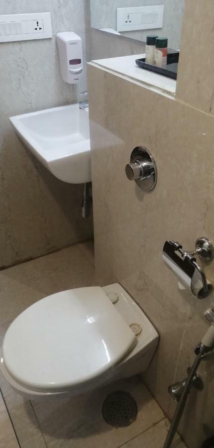 Kyriad Hotel Jaipur By Othpl מראה חיצוני תמונה