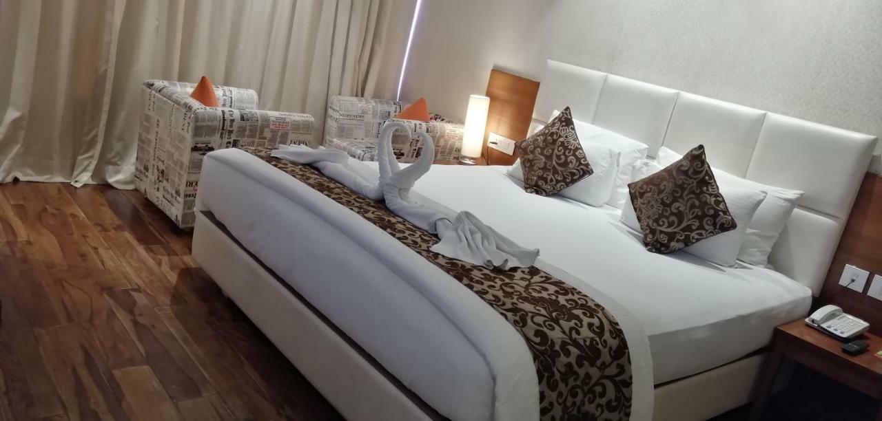 Kyriad Hotel Jaipur By Othpl מראה חיצוני תמונה