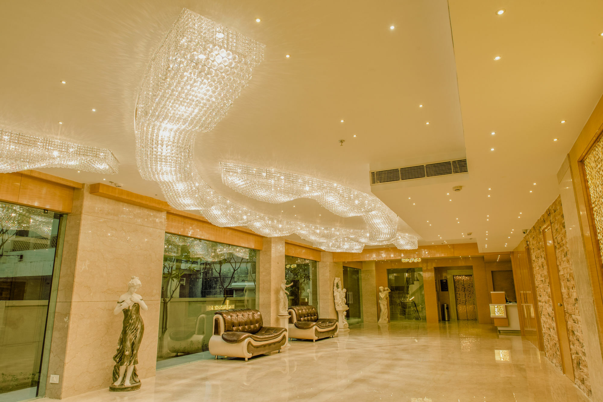 Kyriad Hotel Jaipur By Othpl מראה חיצוני תמונה
